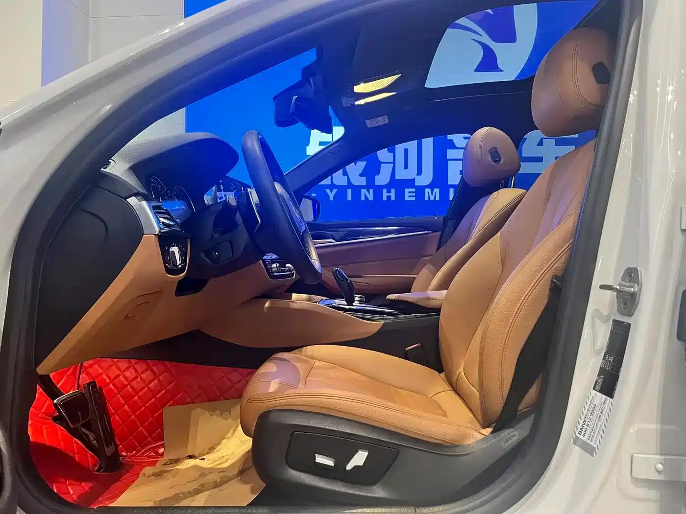 2018 BMW 5 Series 530Li Leading Edition M Sport Package — миниатюра 5