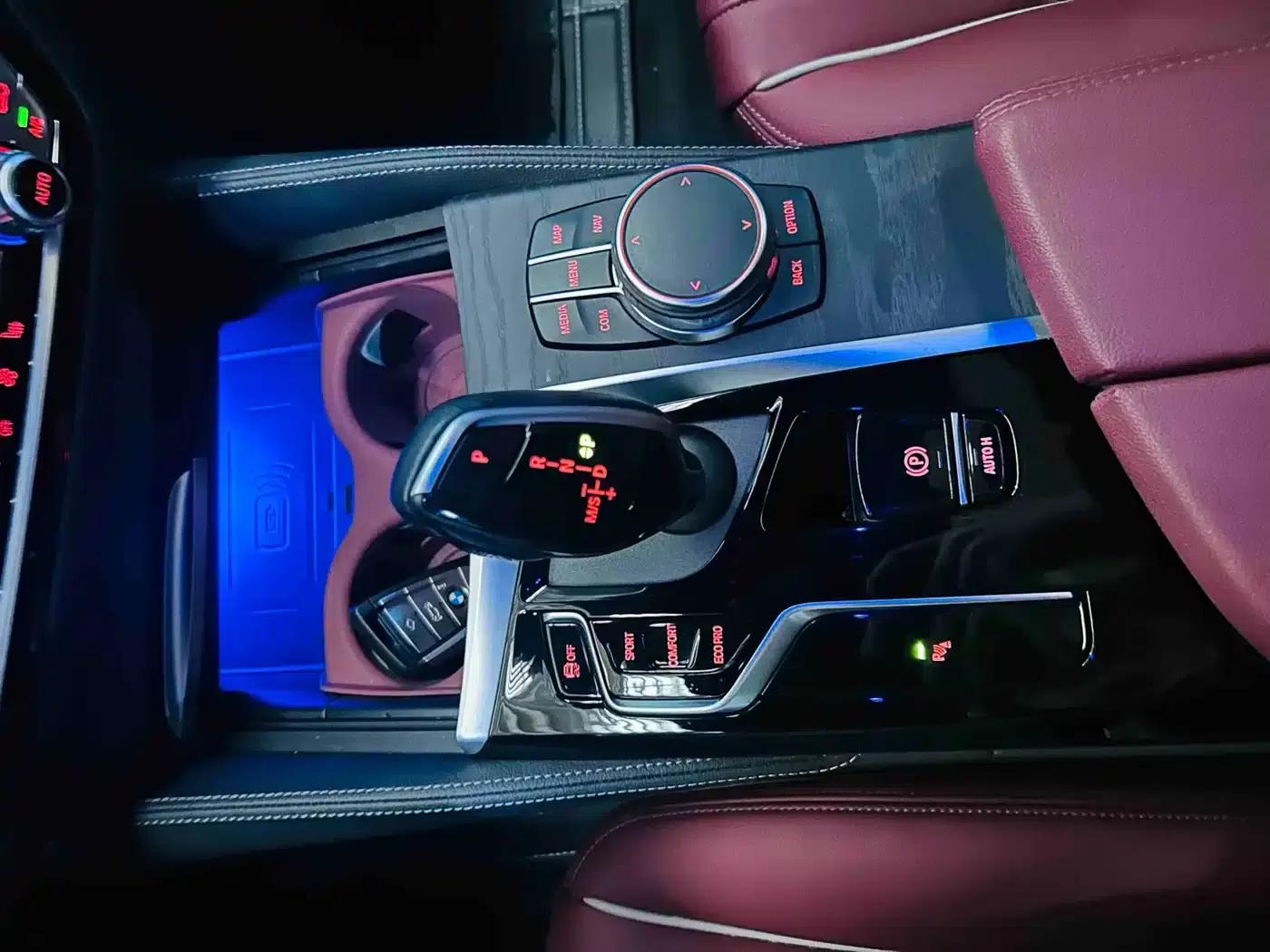 2023 BMW 5 Series 530Li xDrive M Sport Package — миниатюра 13