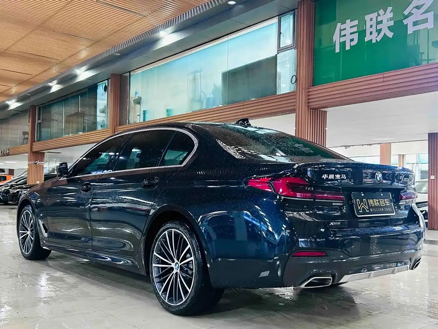 2023 BMW 5 Series 530Li xDrive M Sport Package — миниатюра 4
