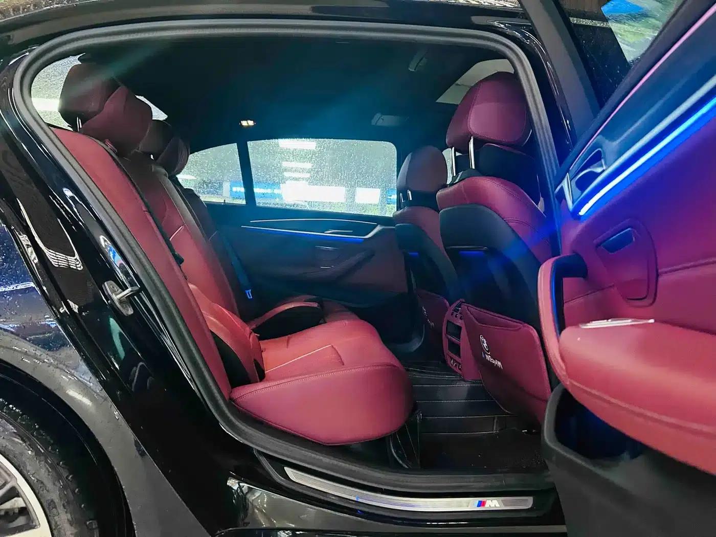 2023 BMW 5 Series 530Li xDrive M Sport Package — миниатюра 10
