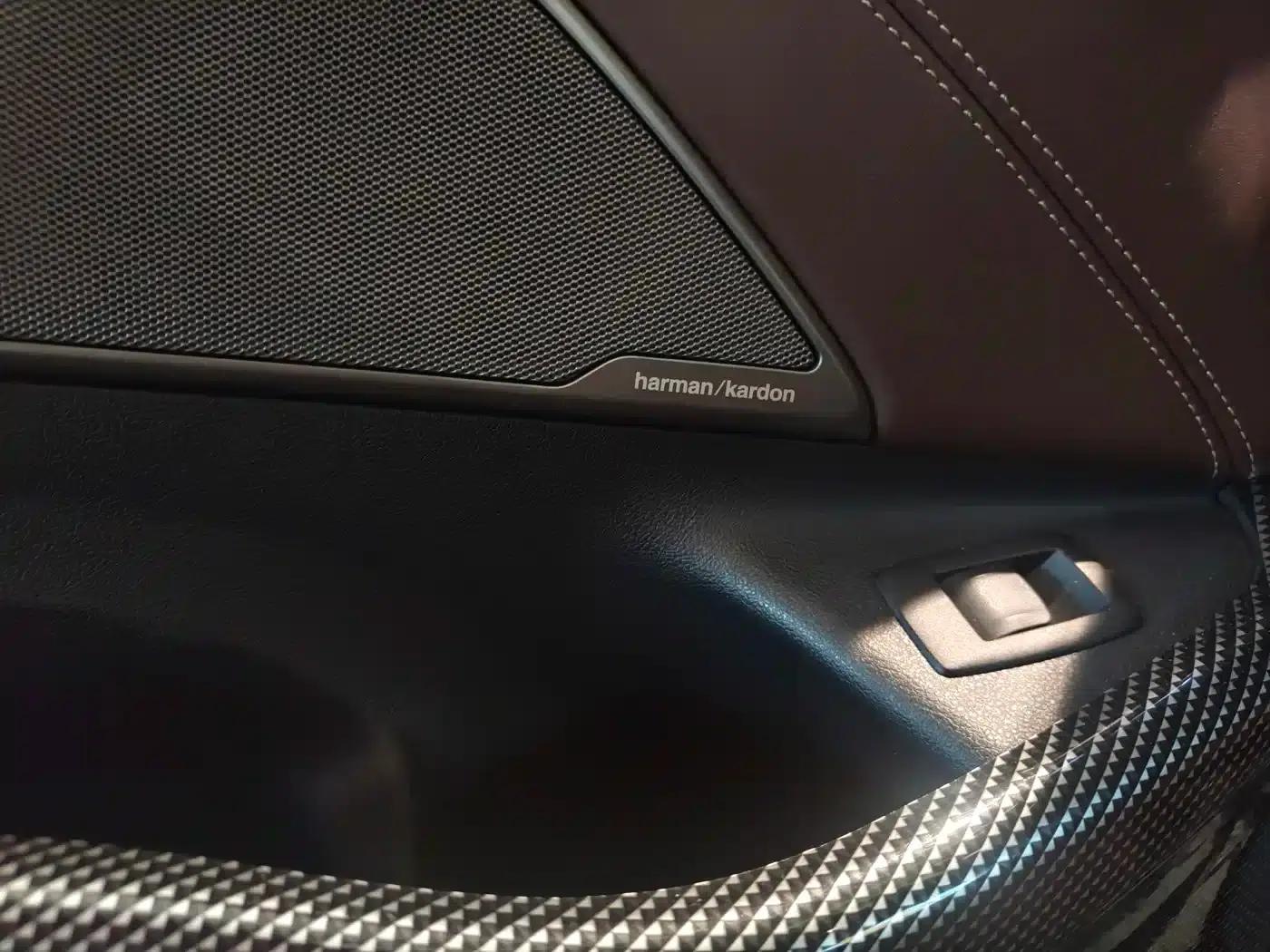 BMW 5 Series 2019 530Li Luxury Package — миниатюра 11