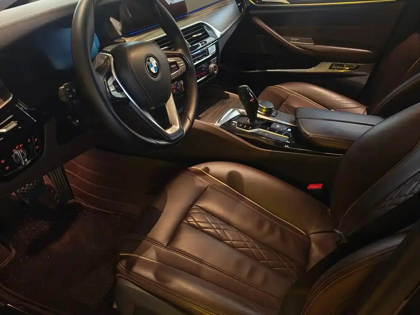 BMW 5 Series 2019 530Li Luxury Package — миниатюра 4