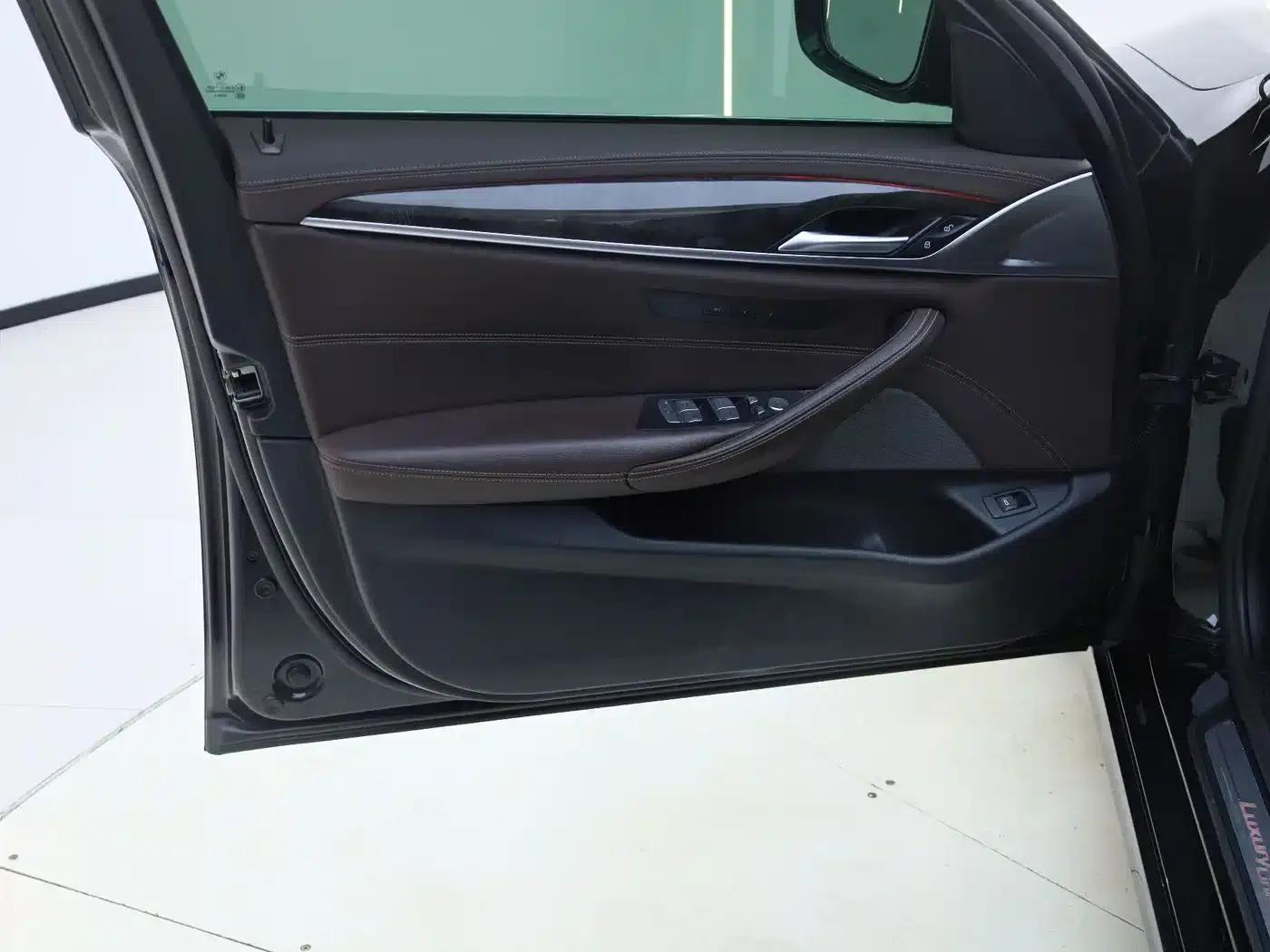2022 BMW 5 Series Facelift 525Li Luxury Package — миниатюра 16