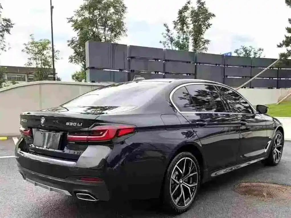 2023 BMW 5 Series 530Li Luxury M Sport Package — миниатюра 3