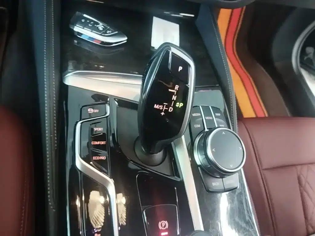 BMW 5 Series 2022 Facelift II 525Li M Sport Package — миниатюра 14