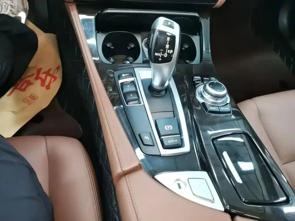 BMW 5 Series 2017 525Li Leading Edition — миниатюра 14