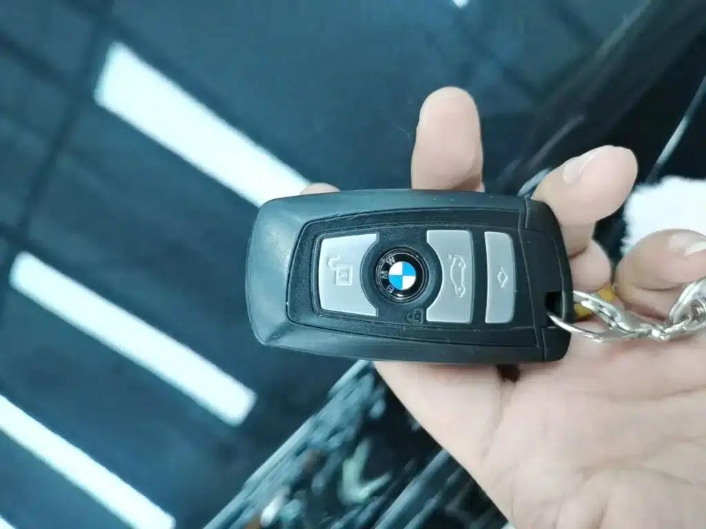 BMW 5 Series 2017 525Li Leading Edition — миниатюра 9
