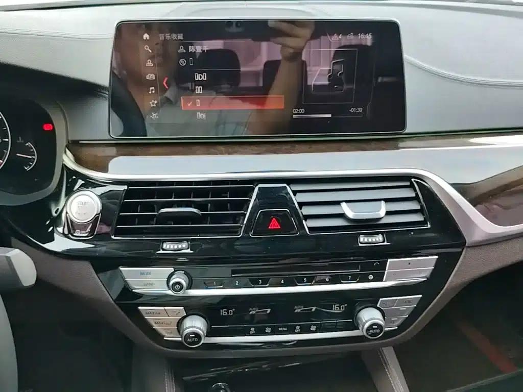 2019 BMW 5 Series Facelift 525Li Luxury Package — миниатюра 13
