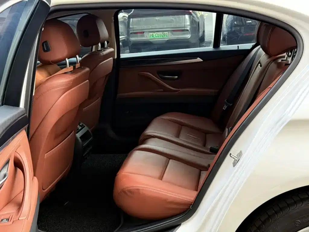 2014 BMW 5 Series 520Li Elegant Edition — миниатюра 22