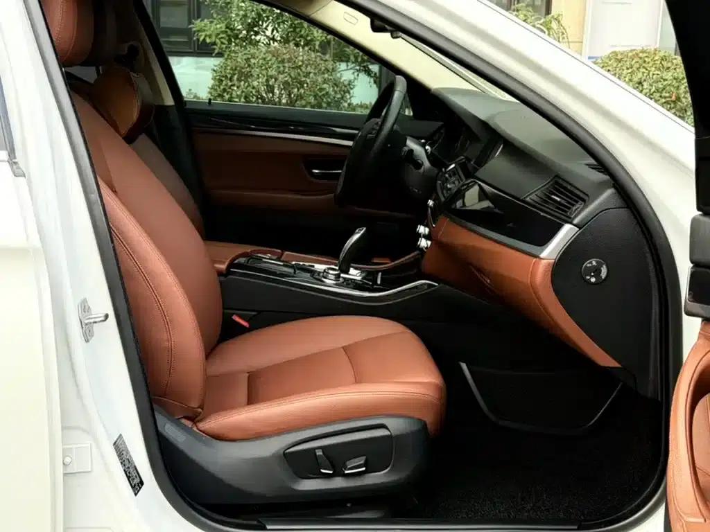 2014 BMW 5 Series 520Li Elegant Edition — миниатюра 25