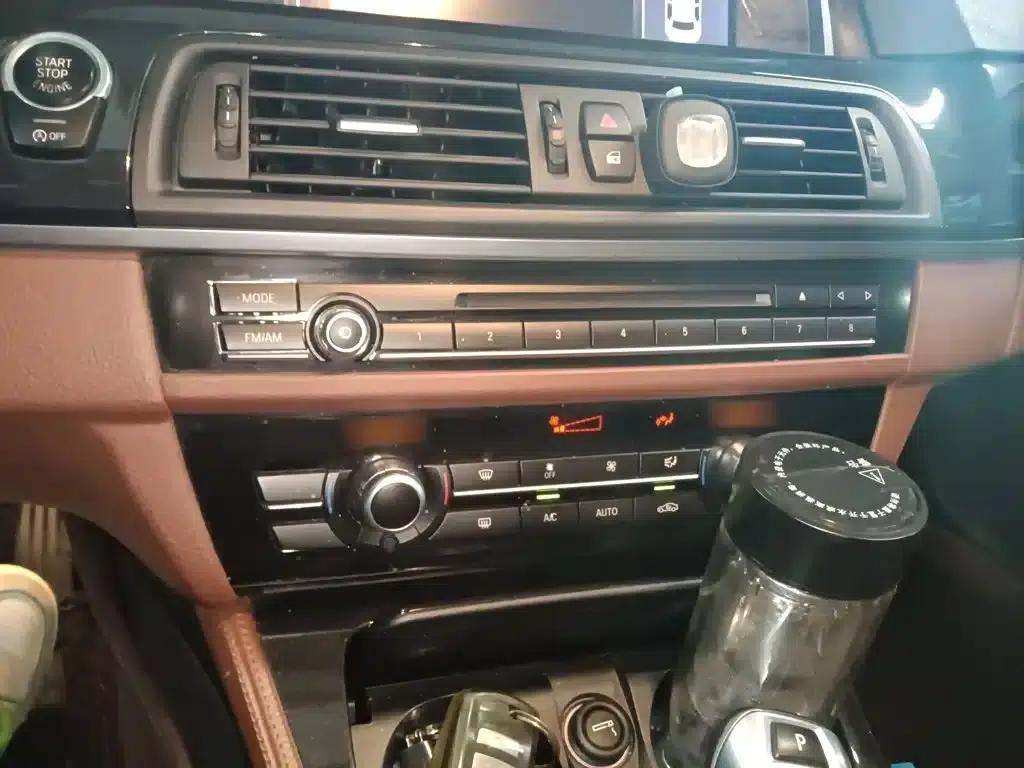 2014 BMW 5 Series 520Li Elegant Edition — миниатюра 6