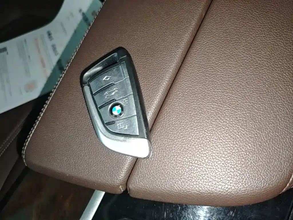 2018 BMW 5 Series 525Li Luxury Package — миниатюра 17