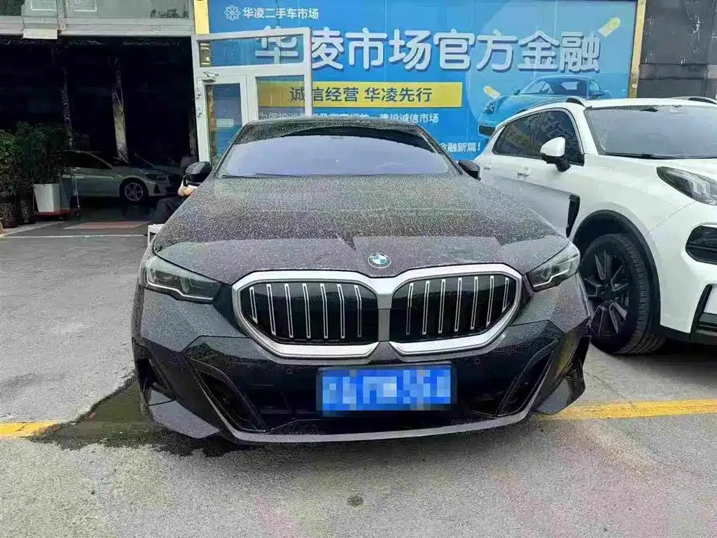 BMW 5 Series (Imported) 2024 525i M Sport Package — миниатюра 2