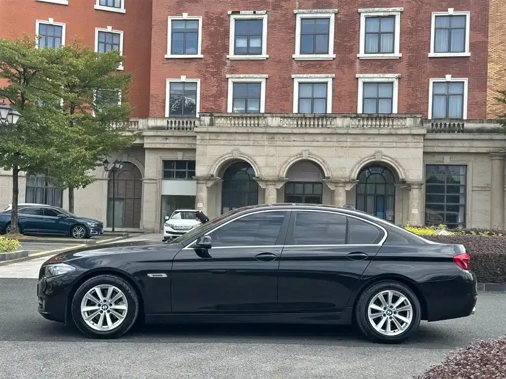 2015 BMW 5 Series Imported Model 520i Elegant Edition — миниатюра 12