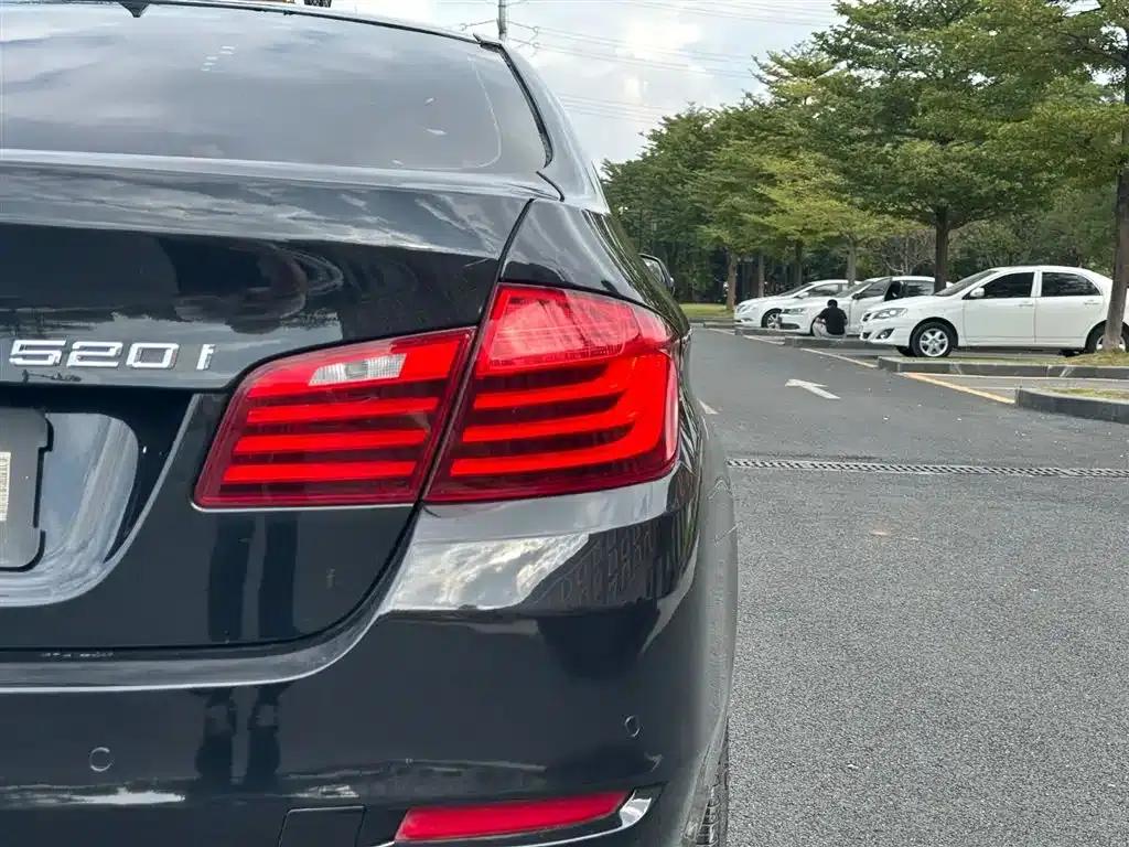 2015 BMW 5 Series Imported Model 520i Elegant Edition — миниатюра 14