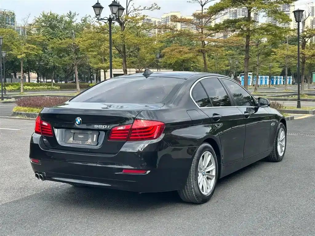 2015 BMW 5 Series Imported Model 520i Elegant Edition — миниатюра 17