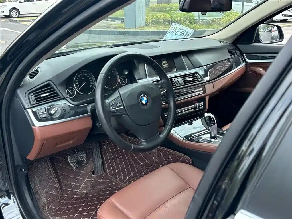 2015 BMW 5 Series Imported Model 520i Elegant Edition — миниатюра 6