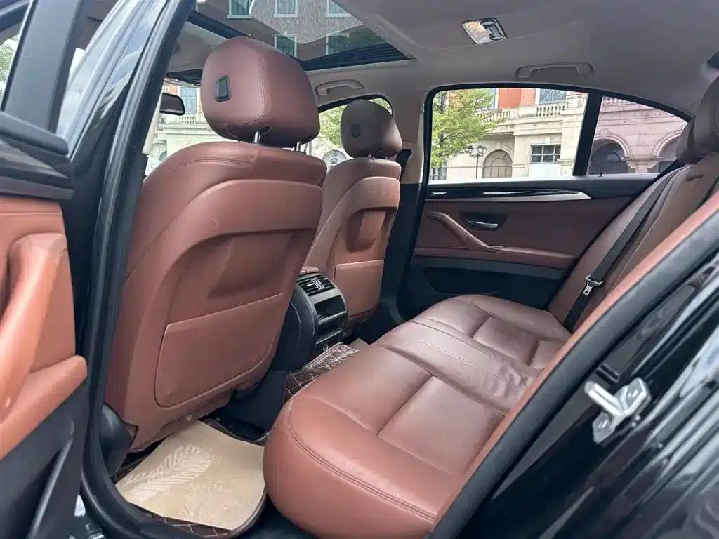 2015 BMW 5 Series Imported Model 520i Elegant Edition — миниатюра 9