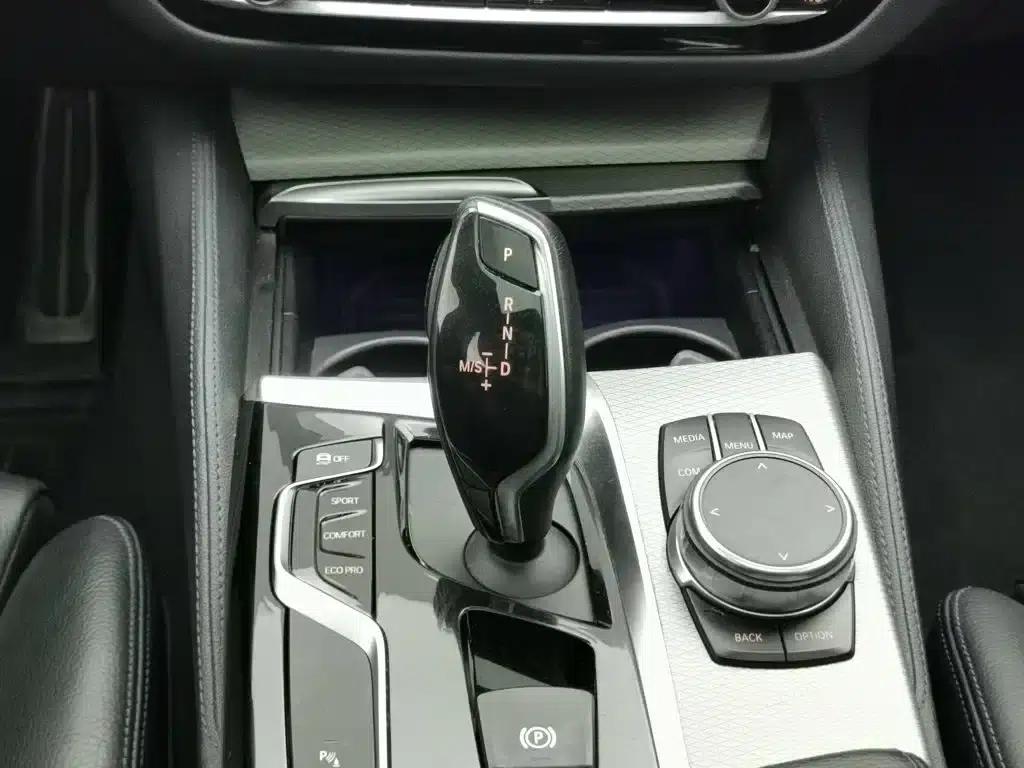 2018 BMW 5 Series (Imported) 525i M Sport Package — миниатюра 13