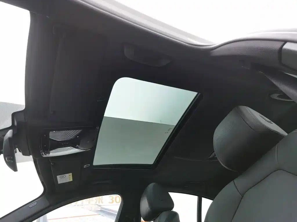 2018 BMW 5 Series (Imported) 525i M Sport Package — миниатюра 14