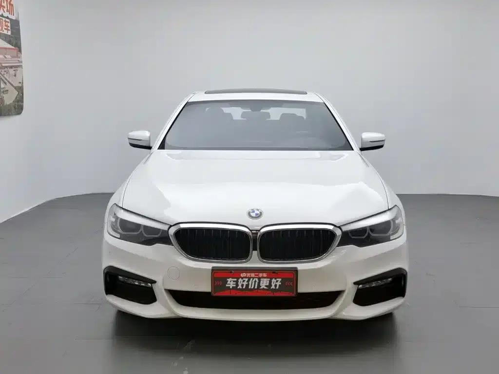 2018 BMW 5 Series (Imported) 525i M Sport Package — миниатюра 3