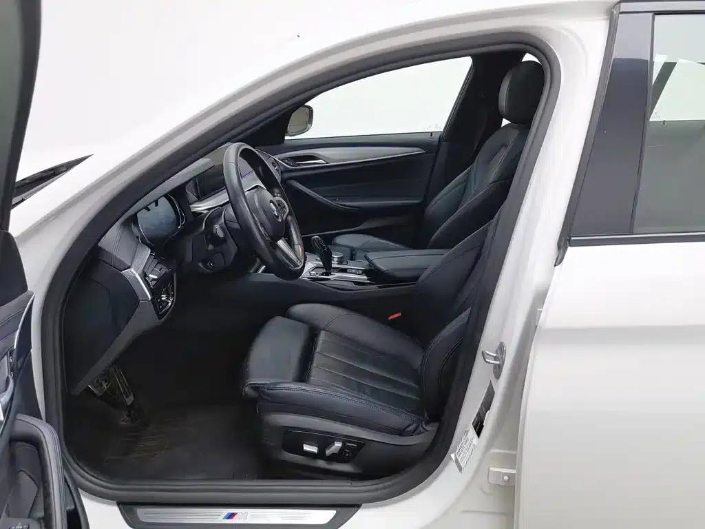 2018 BMW 5 Series (Imported) 525i M Sport Package — миниатюра 10