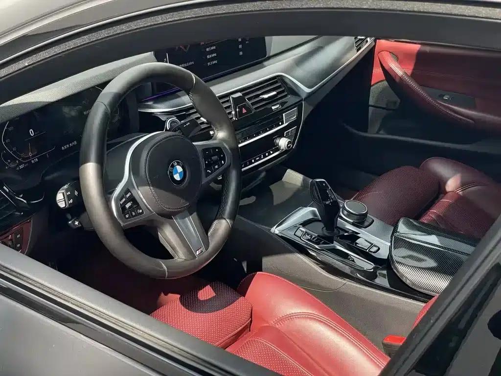 2021 BMW 5 Series Imported Model 525i M Sport Package — миниатюра 14