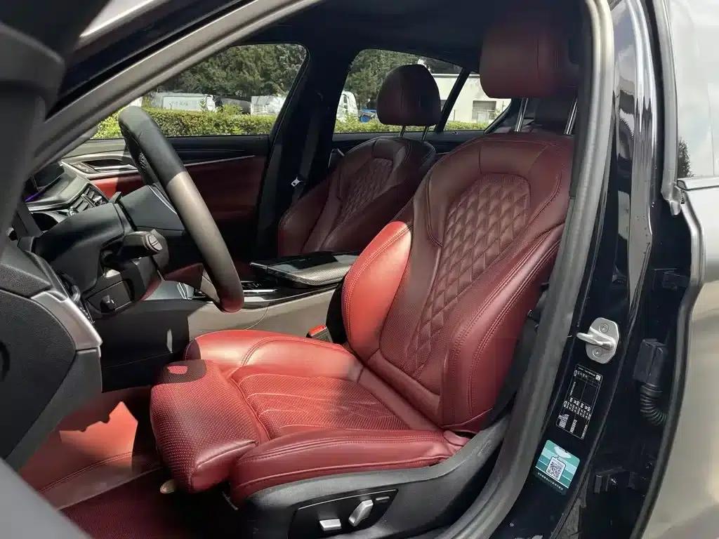 2021 BMW 5 Series Imported Model 525i M Sport Package — миниатюра 6