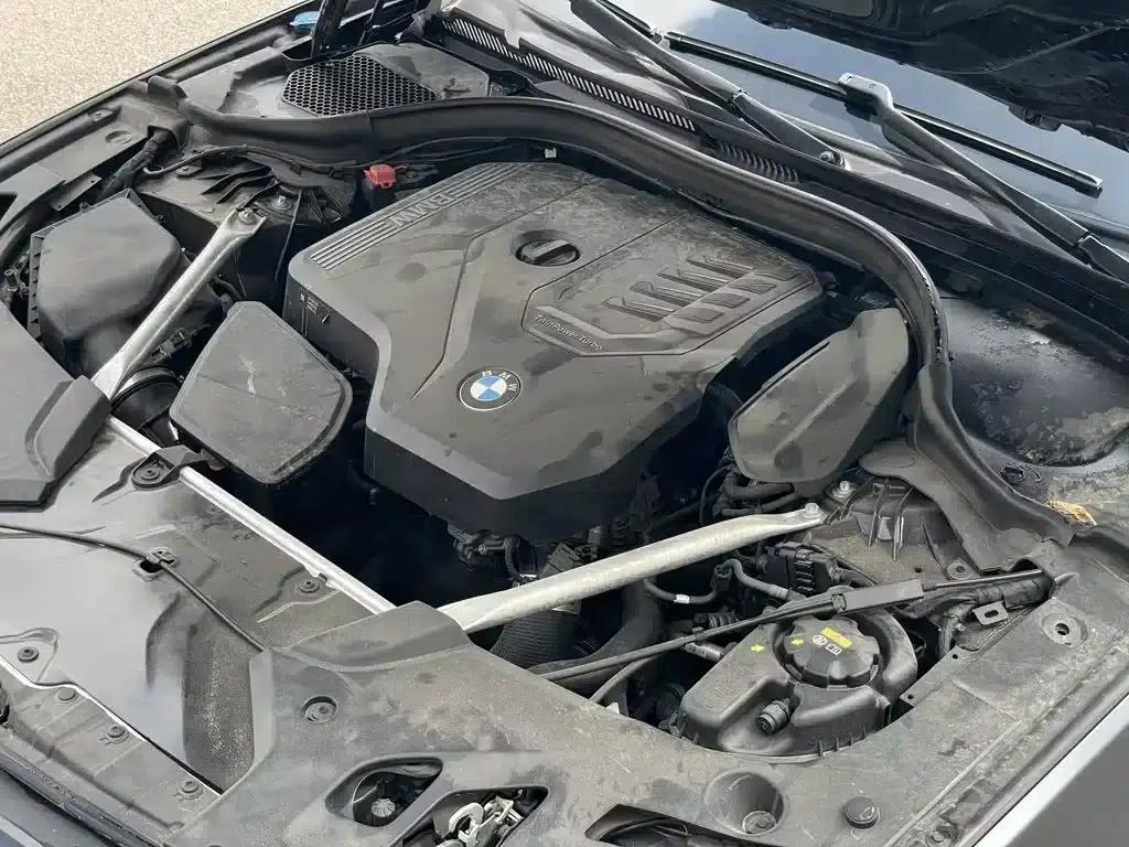 2021 BMW 5 Series Imported Model 525i M Sport Package — миниатюра 9