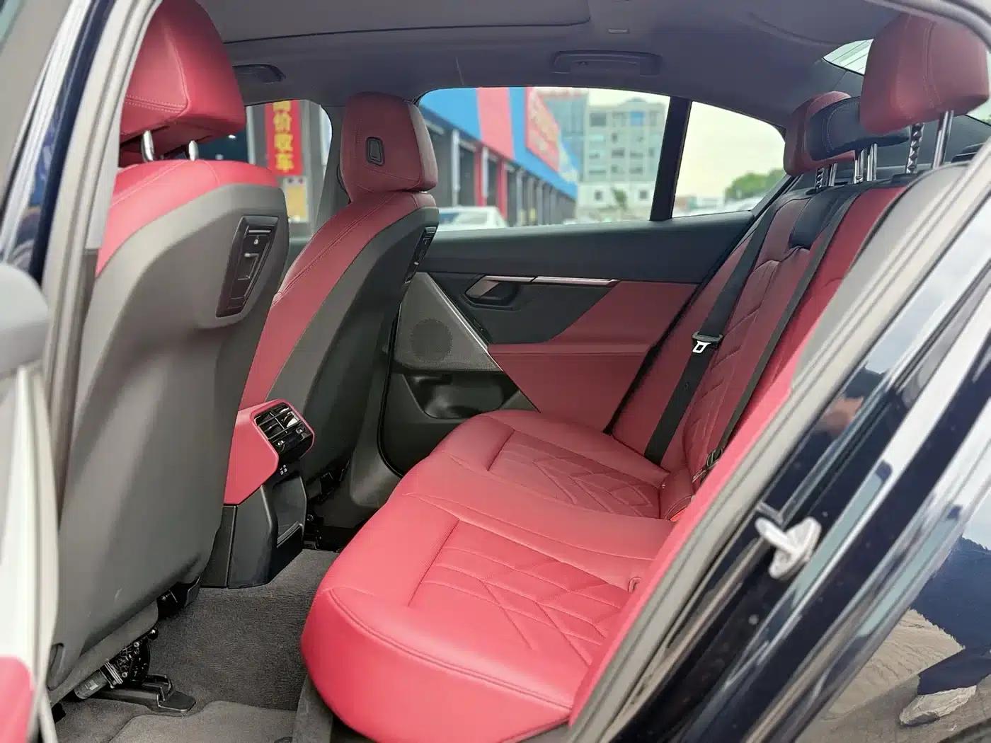 BMW 5 Series (Imported) 2024 525i M Sport Package — миниатюра 13