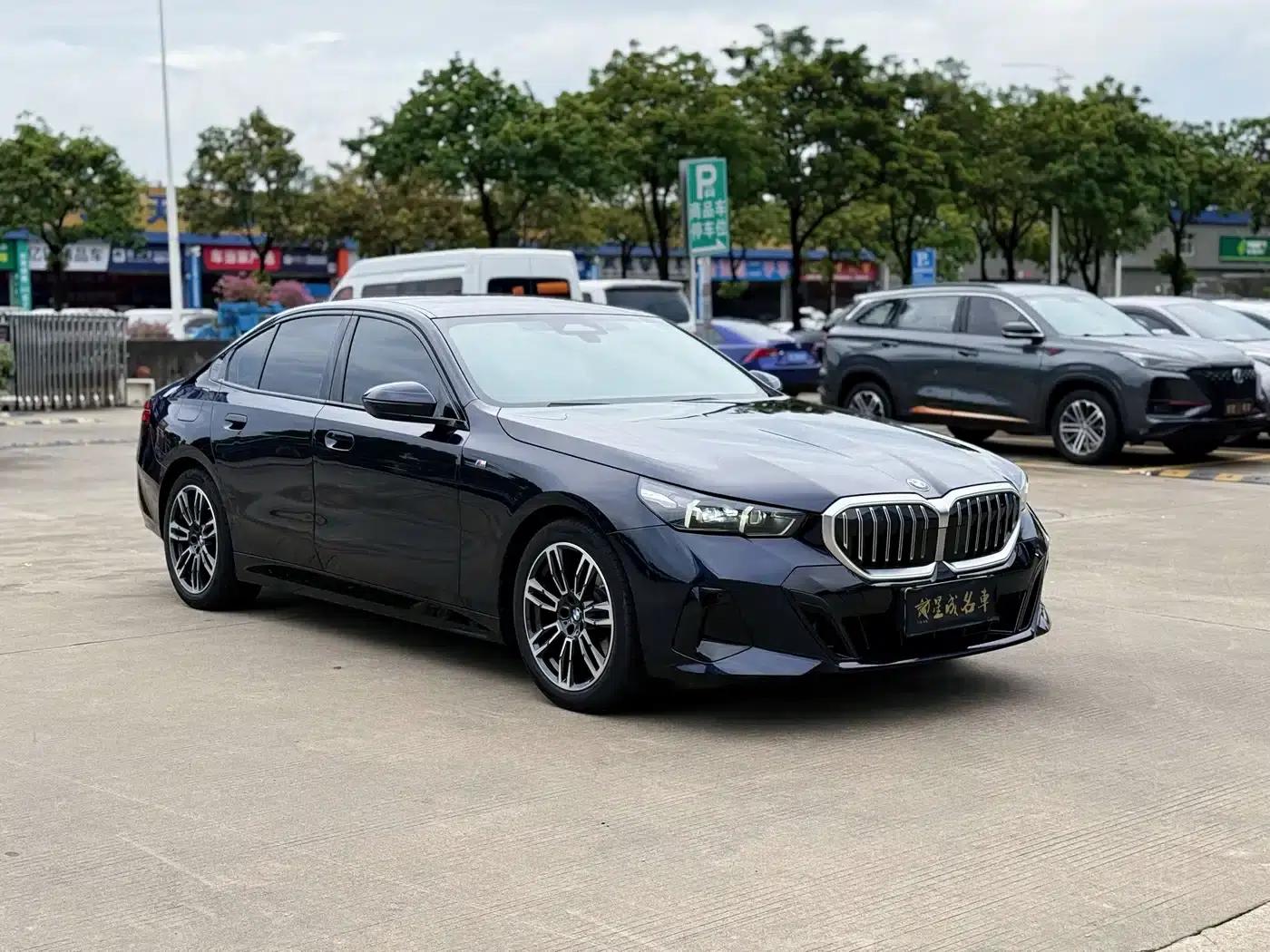 BMW 5 Series (Imported) 2024 525i M Sport Package — миниатюра 3