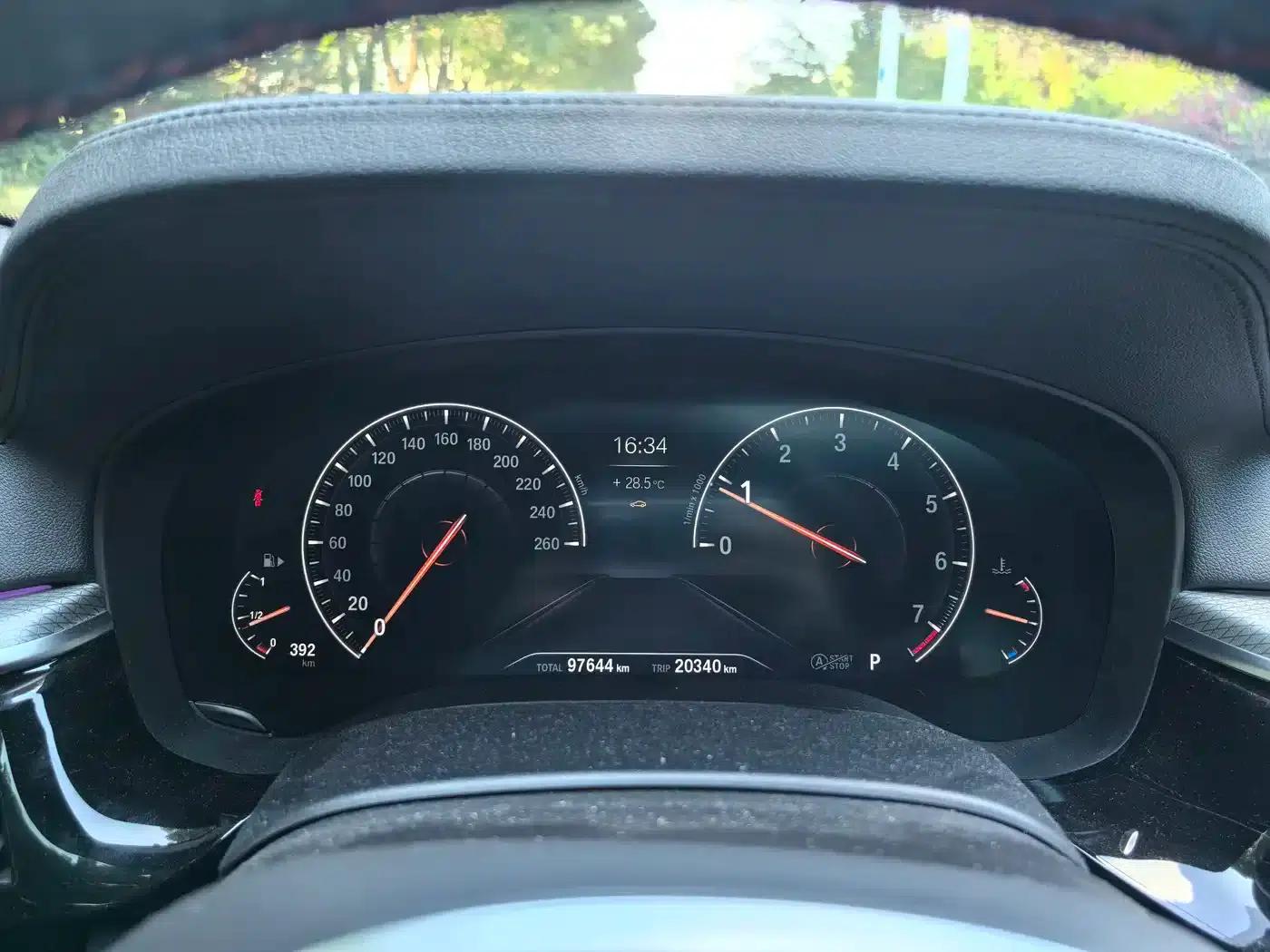 2019 BMW 5 Series Imported Model 525i M Sport Package — миниатюра 16