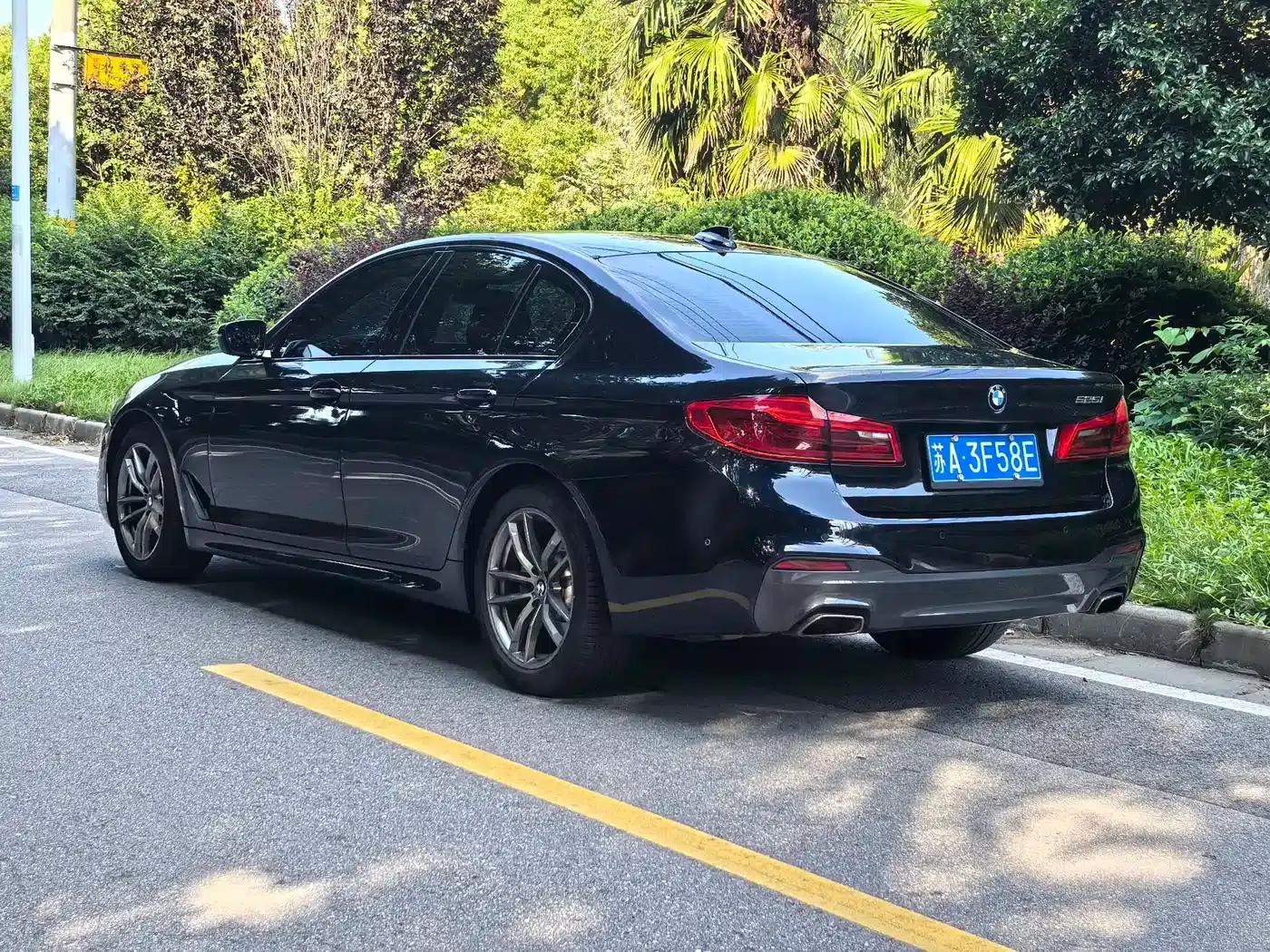2019 BMW 5 Series Imported Model 525i M Sport Package — миниатюра 5