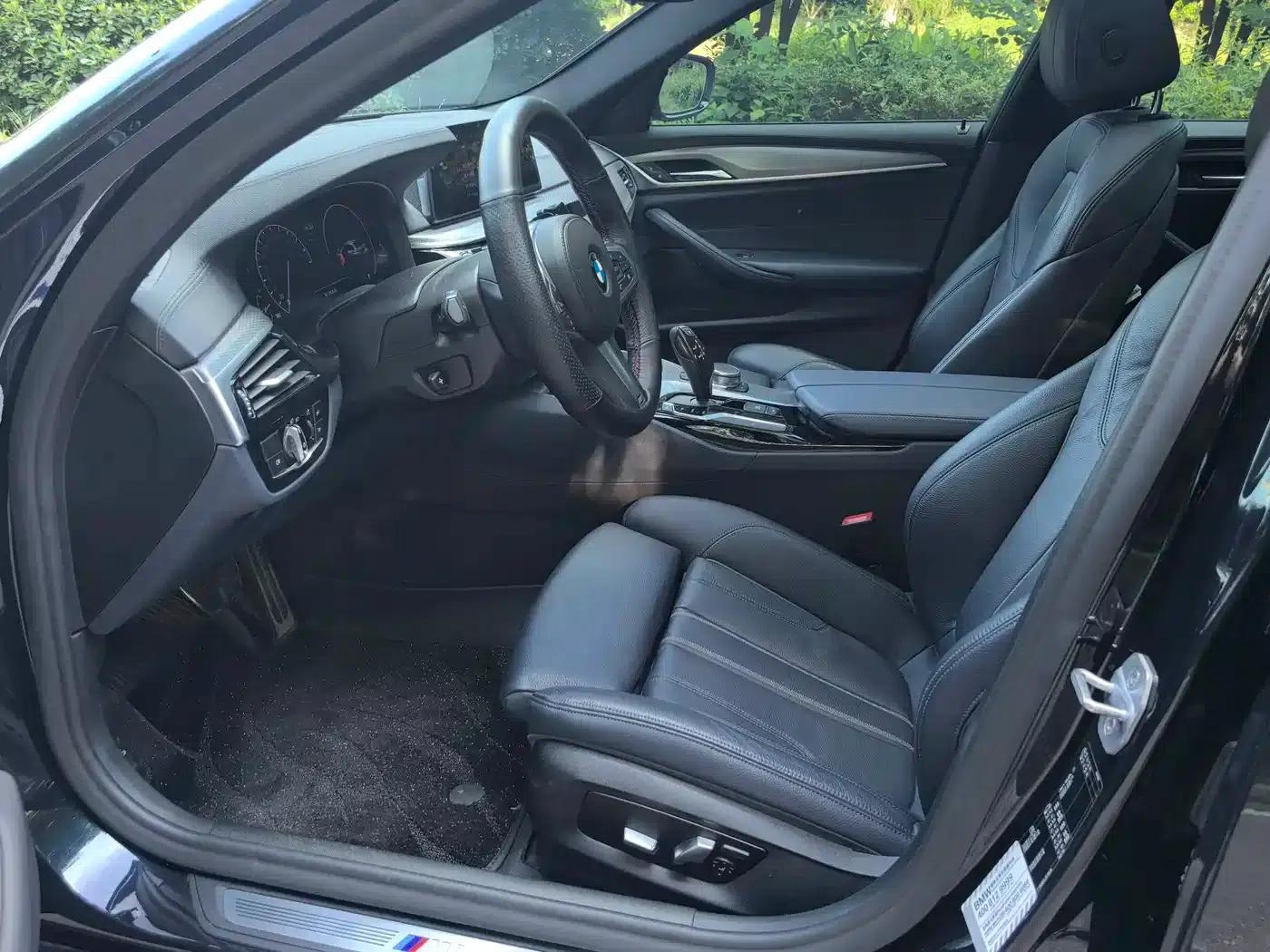 2019 BMW 5 Series Imported Model 525i M Sport Package — миниатюра 8