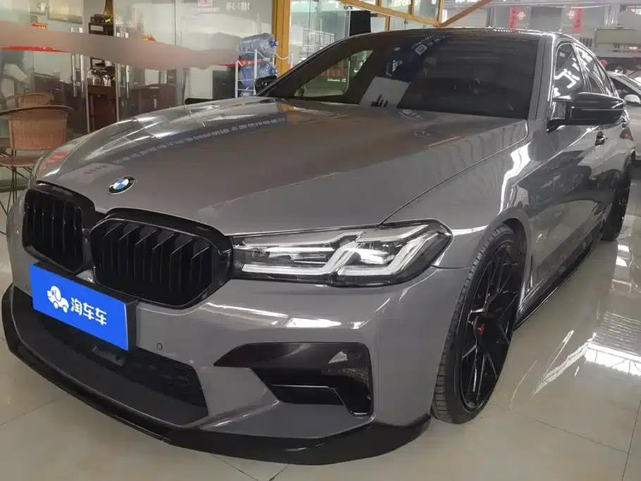2021 BMW 5 Series (Imported) 540i Luxury Edition M Sport Package — миниатюра 1