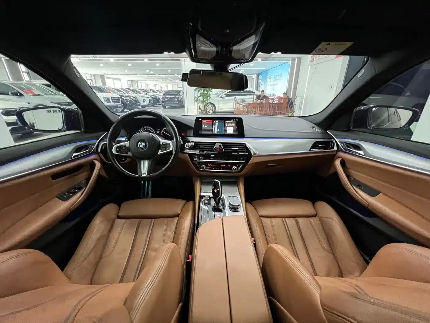 2018 BMW 5 Series (Imported) 525i M Sport Package — миниатюра 12
