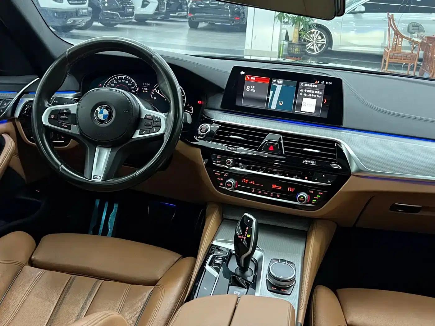 2018 BMW 5 Series (Imported) 525i M Sport Package — миниатюра 13