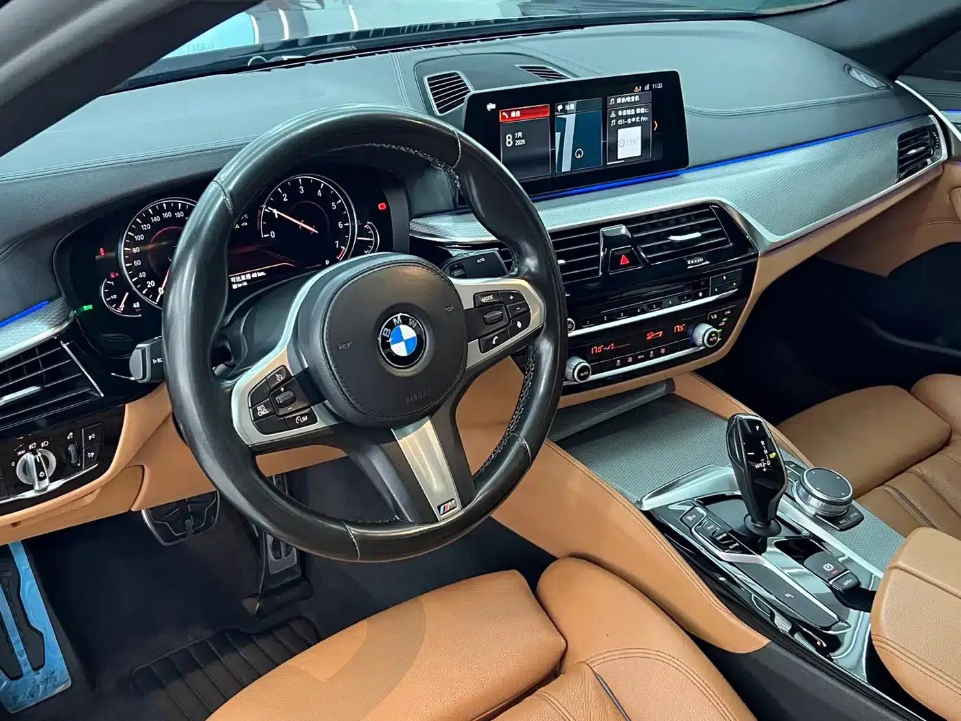 2018 BMW 5 Series (Imported) 525i M Sport Package — миниатюра 14