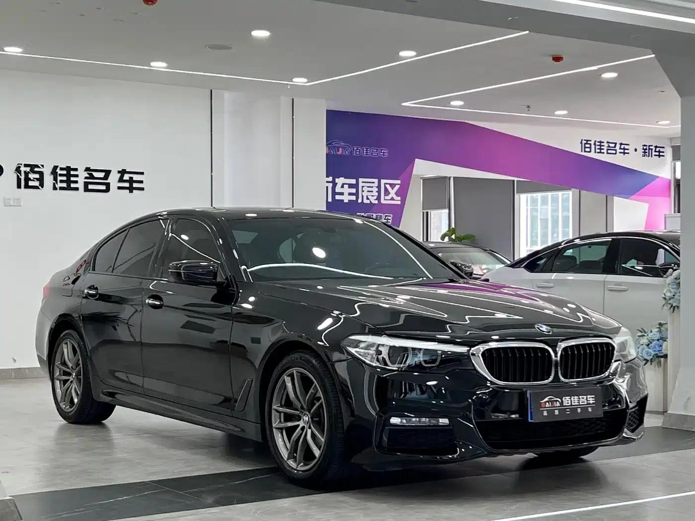 2018 BMW 5 Series (Imported) 525i M Sport Package — миниатюра 3