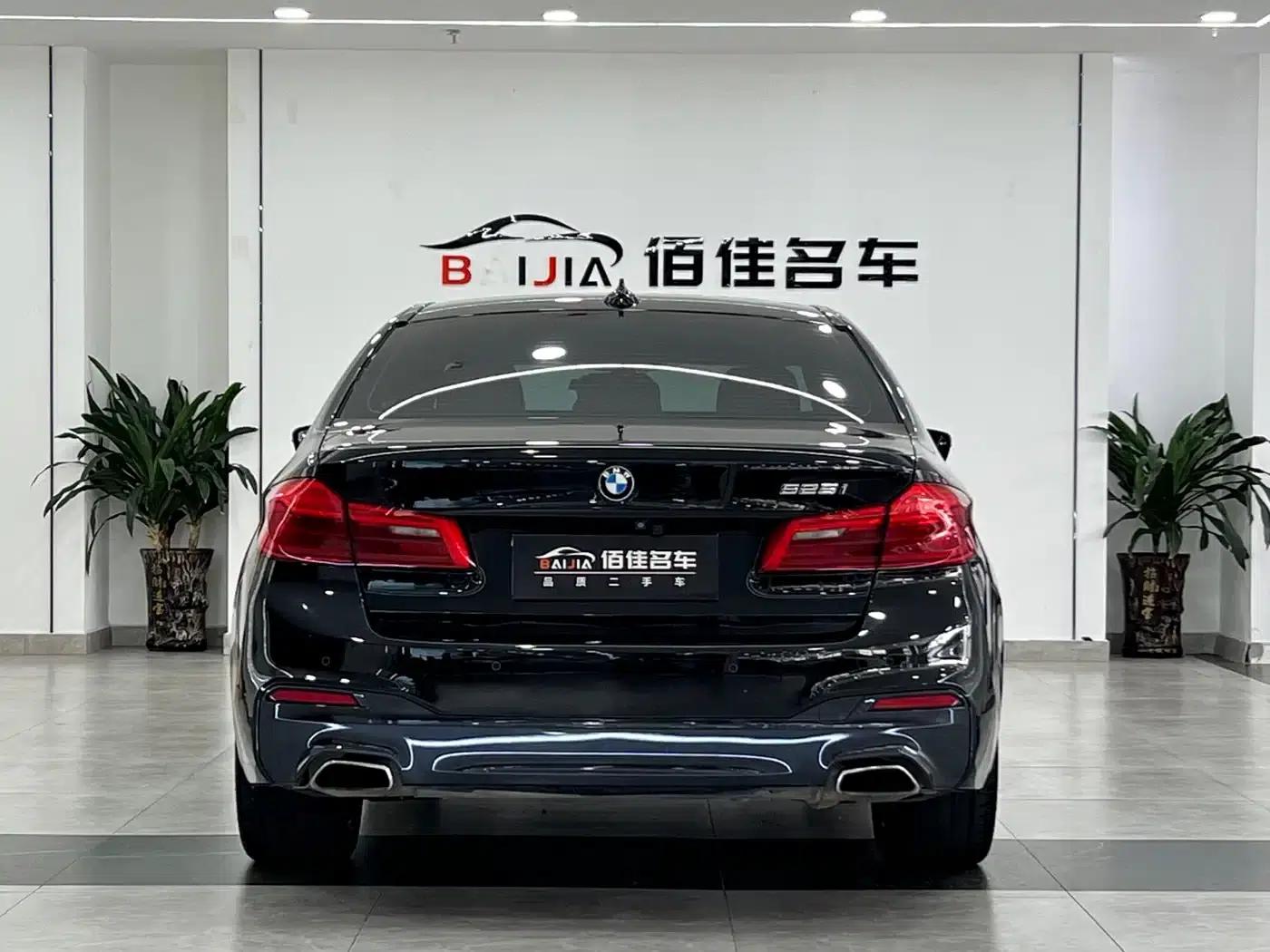 2018 BMW 5 Series (Imported) 525i M Sport Package — миниатюра 6