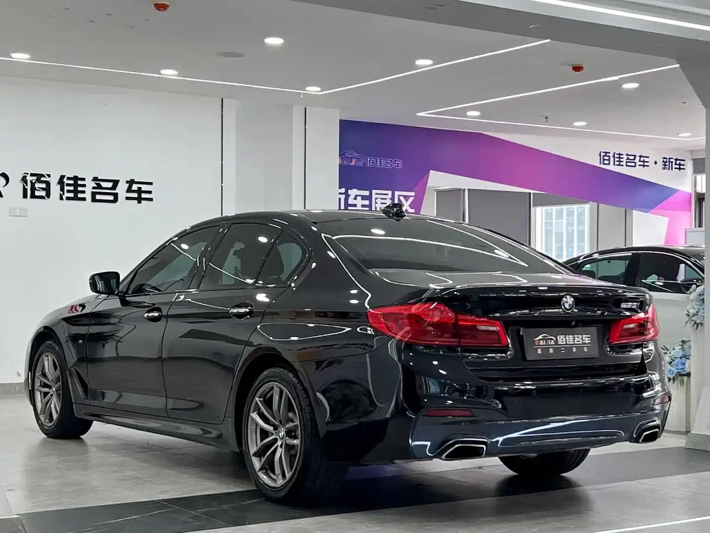 2018 BMW 5 Series (Imported) 525i M Sport Package — миниатюра 7