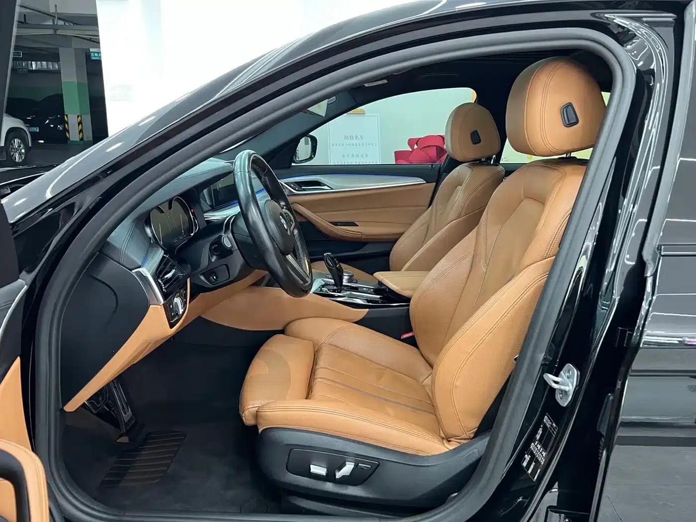 2018 BMW 5 Series (Imported) 525i M Sport Package — миниатюра 8