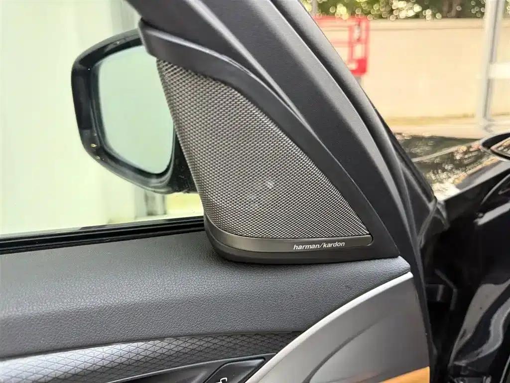 2021 BMW 5 Series Imported Model 525i M Sport Package — миниатюра 14