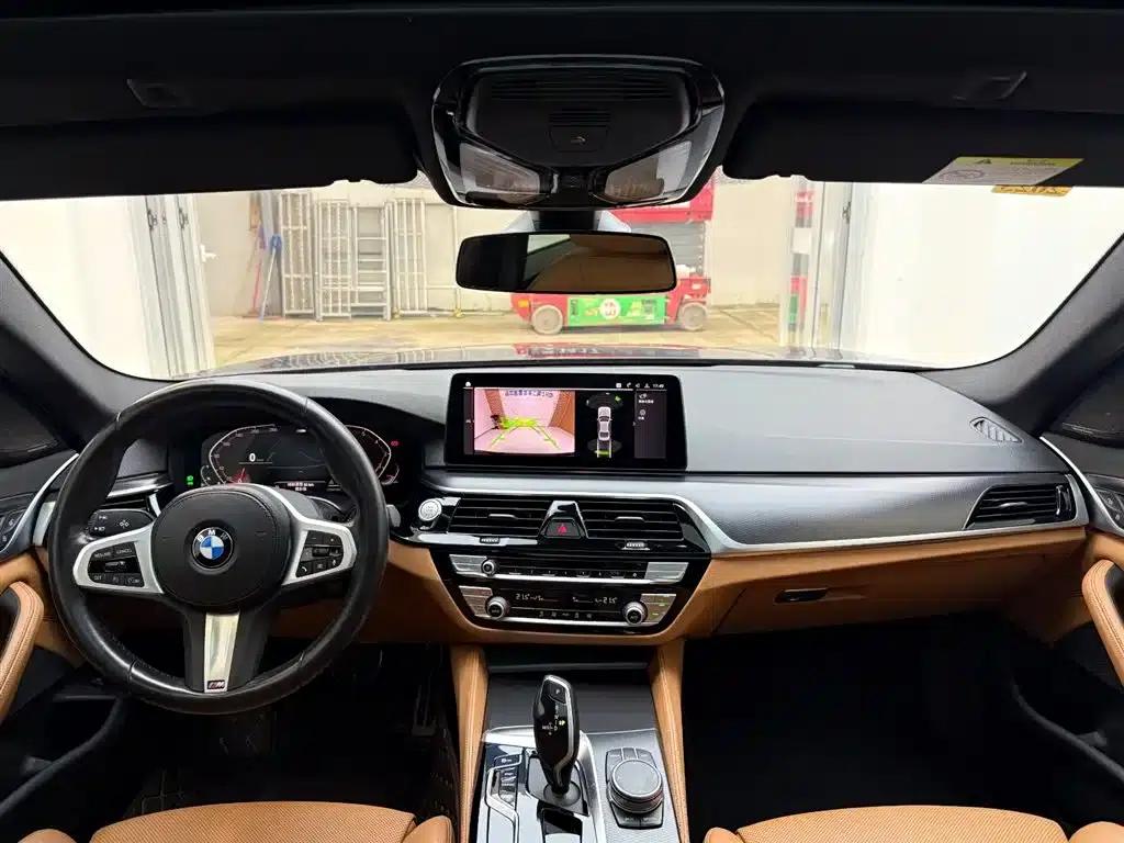 2021 BMW 5 Series Imported Model 525i M Sport Package — миниатюра 18