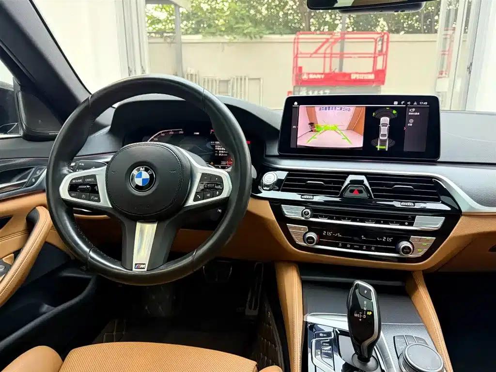 2021 BMW 5 Series Imported Model 525i M Sport Package — миниатюра 19