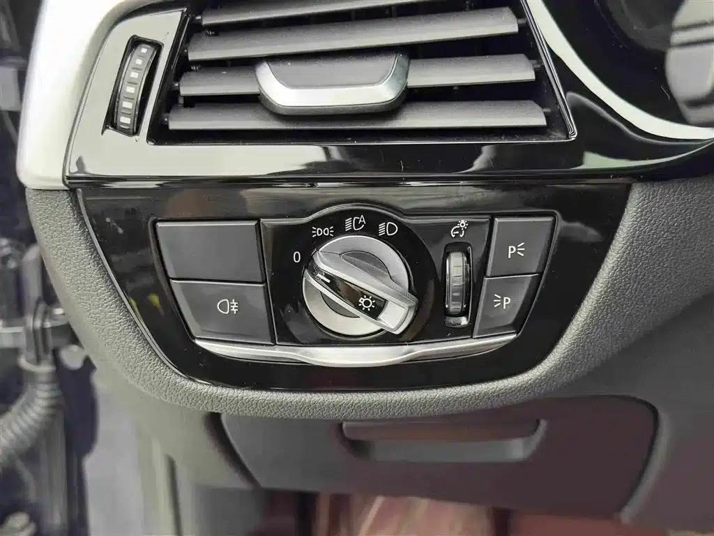 BMW 5 Series PHEV 2022 Facelift 535Le M Sport Package — миниатюра 15