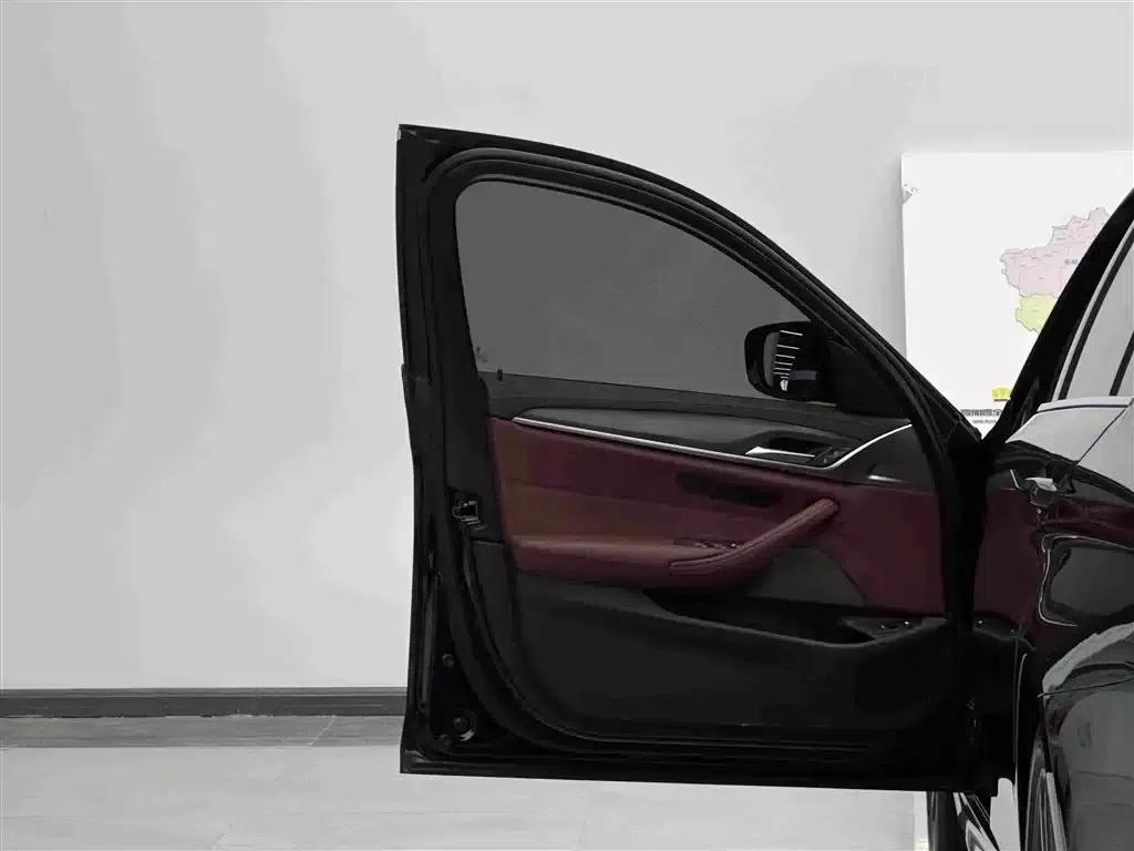 BMW 5 Series PHEV 2022 Facelift 535Le M Sport Package — миниатюра 5