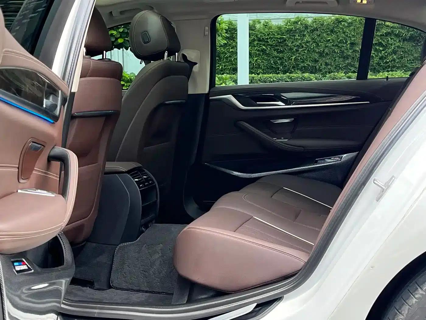 BMW 5 Series PHEV 2021 535Le Luxury Package — миниатюра 16
