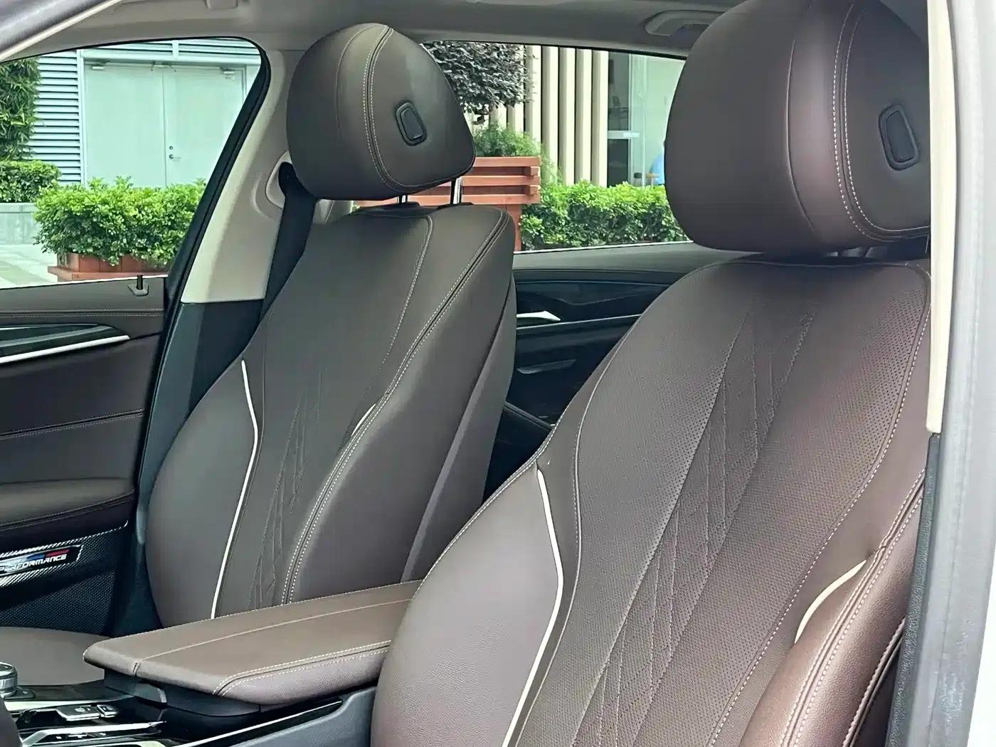 BMW 5 Series PHEV 2021 535Le Luxury Package — миниатюра 19