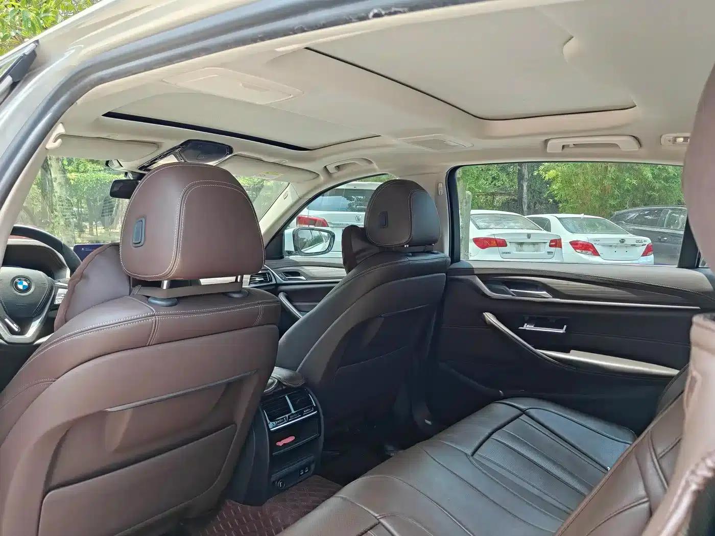 BMW 5 Series PHEV 2020 Mileage Upgrade Edition 530Le Luxury Package — миниатюра 12